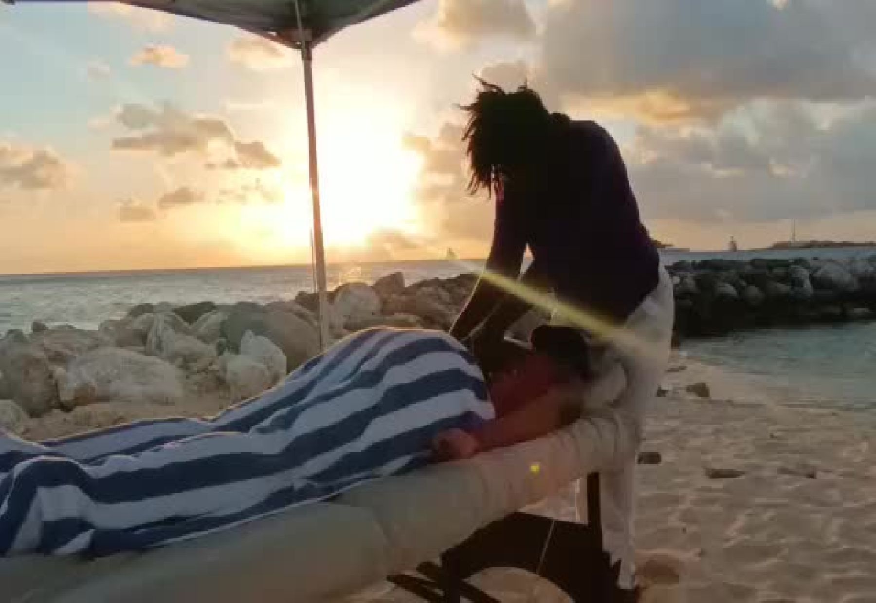 relaxing couples massage Sint Maarten